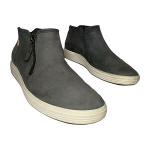 ECCO Women's Soft 7 Nubuck Zip Bootie Size 9 - 9.5 US Smooth Leather Shoe